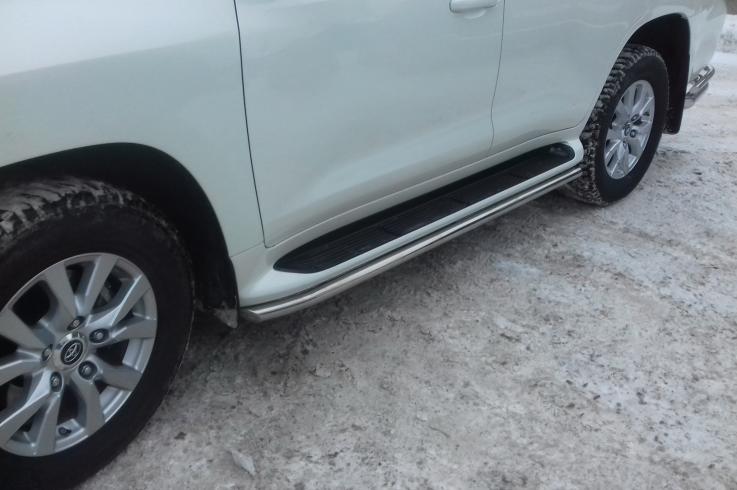 Пороги и боковые трубы на Toyota Land Cruiser 200 Executive фото 1