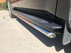Пороги и боковые трубы на Toyota Sequoia фото 5