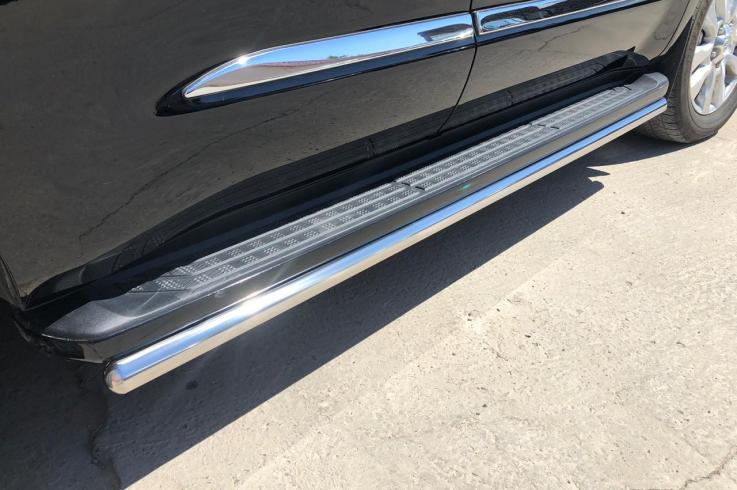 Пороги и боковые трубы на Toyota Sequoia фото 1