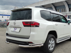 Защита заднего бампера на Toyota Land Cruiser 300 GR Sport фото 13