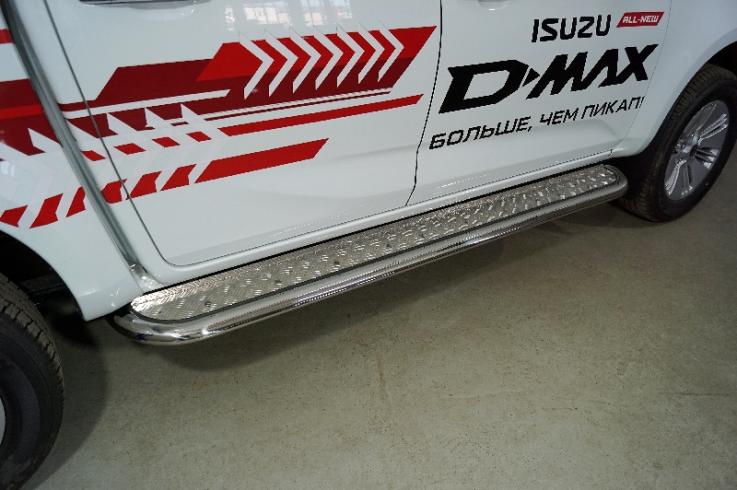 Пороги и боковые трубы на Isuzu D-MAX фото 1