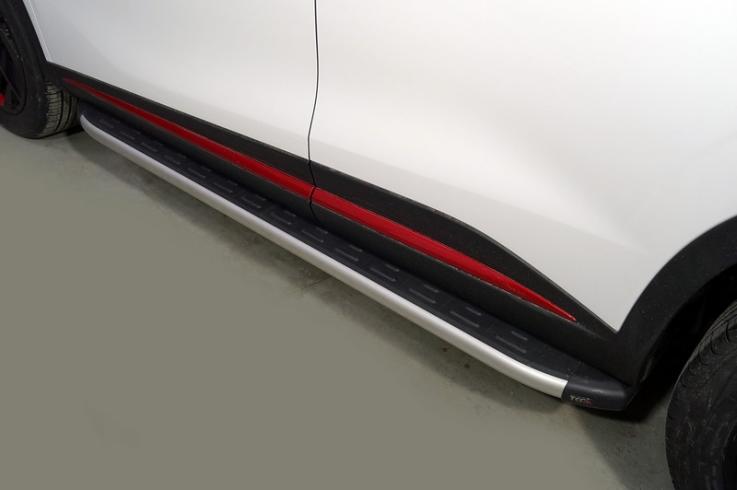Пороги и боковые трубы на Chery Omoda C5 фото 1