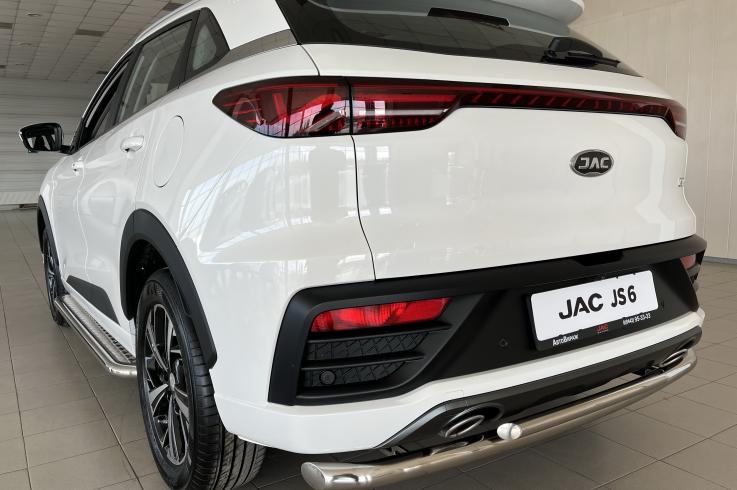 Защита заднего бампера на Jac JS6 фото 1