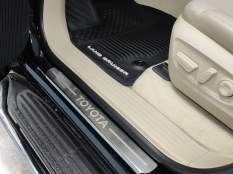 Накладки и молдинги на Toyota Land Cruiser 300 GR Sport фото 13