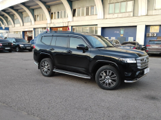 Готовые комплекты обвеса на Toyota Land Cruiser 300 GR Sport фото 36