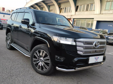 Готовые комплекты обвеса на Toyota Land Cruiser 300 GR Sport фото 35