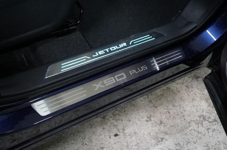 Накладки и молдинги на Jetour X90 Plus фото 1