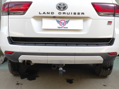 Фаркоп на Toyota Land Cruiser 300 GR Sport фото 35
