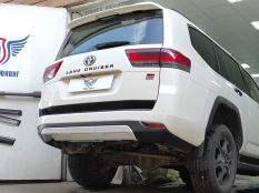 Фаркоп на Toyota Land Cruiser 300 GR Sport фото 36