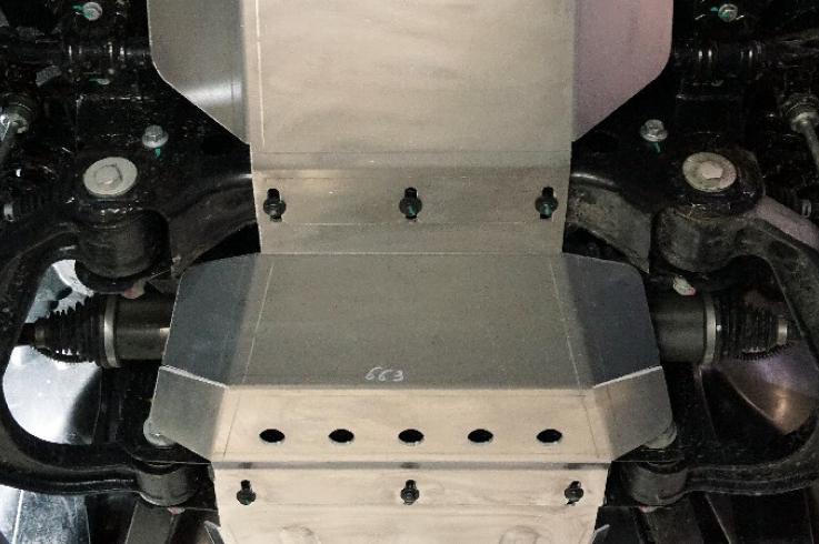 Защита картера двигателя и КПП на BAIC BJ40 2.0L 4WD фото 1