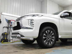 Защита переднего бампера на Mitsubishi Pajero Sport фото 21