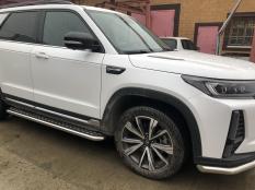 Пороги и боковые трубы на Changan CS95 фото 6