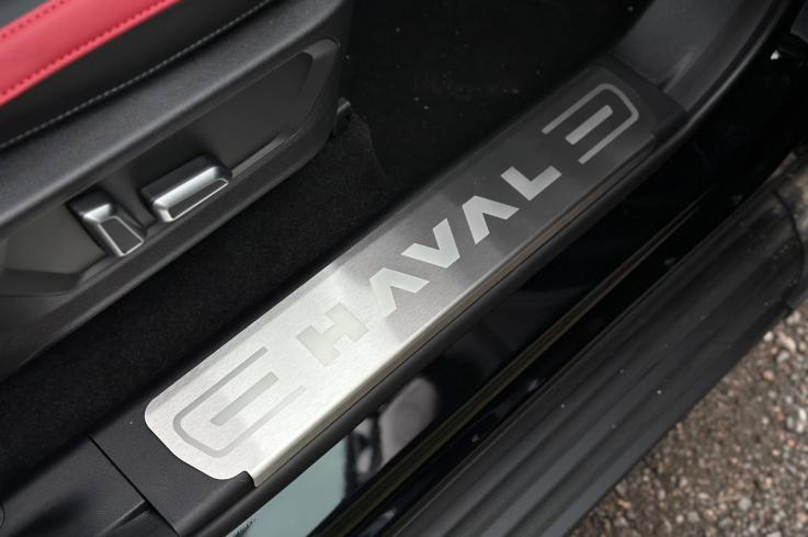 Накладки и молдинги на Haval H3 фото 1