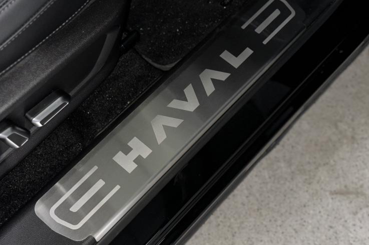 Накладки и молдинги на Haval F7 фото 1