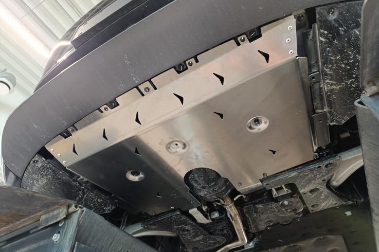 Защита картера двигателя и КПП на Li Auto (Lixiang) L6 фото 1