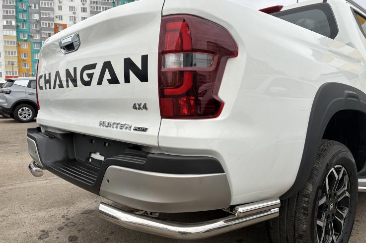 Защита заднего бампера на Changan Hunter Plus фото 1