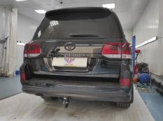 Фаркоп на Toyota Land Cruiser 200 фото 33