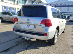 Фаркоп на Toyota Land Cruiser 200 фото 38