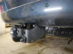 Фаркоп на Toyota Land Cruiser 200 фото 6
