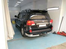 Фаркоп на Toyota Land Cruiser 200 фото 27