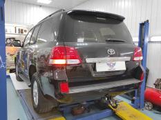 Фаркоп на Toyota Land Cruiser 200 фото 34