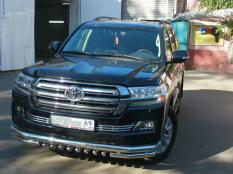 Защита переднего бампера на Toyota Land Cruiser 200 фото 15