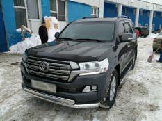 Защита переднего бампера на Toyota Land Cruiser 200 фото 11