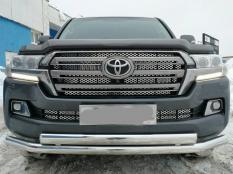 Защита переднего бампера на Toyota Land Cruiser 200 фото 12
