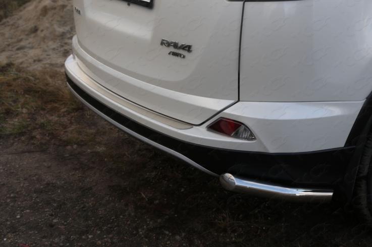 Накладки и молдинги на Toyota RAV4 фото 1