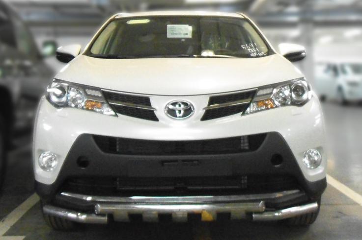 Защита переднего бампера на Toyota RAV4 фото 1