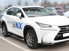 Пороги и боковые трубы на Lexus NX 200 фото 3