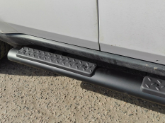 Пороги и боковые трубы на Jeep Grand Cherokee фото 24