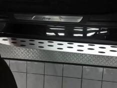 Пороги и боковые трубы на Jeep Grand Cherokee фото 38