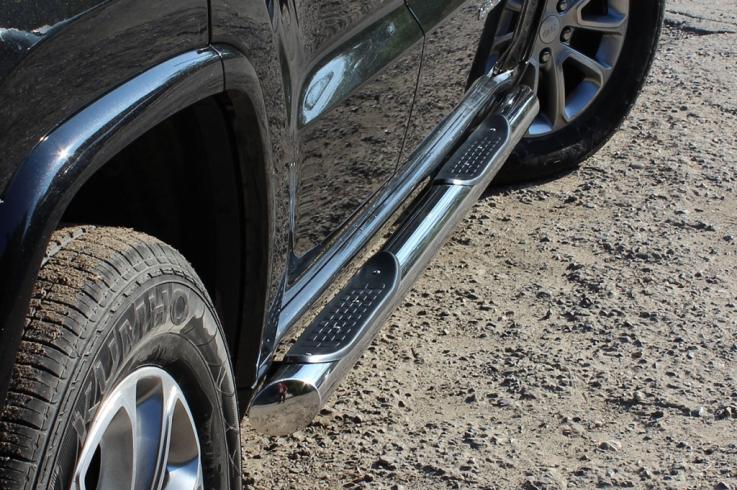 Пороги и боковые трубы на Jeep Grand Cherokee фото 1