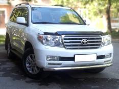 Защита переднего бампера на Toyota Land Cruiser 200 фото 3