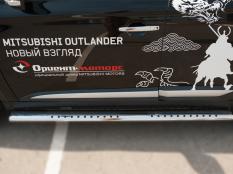 Пороги и боковые трубы на Mitsubishi Outlander фото 6