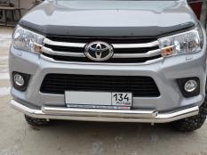 Защита переднего бампера на Toyota Hilux фото 5