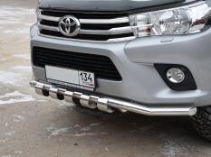 Защита переднего бампера на Toyota Hilux фото 5