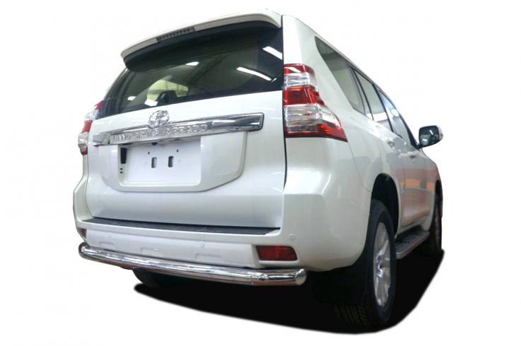 Защита заднего бампера на Toyota Land Cruiser Prado 150 фото 1