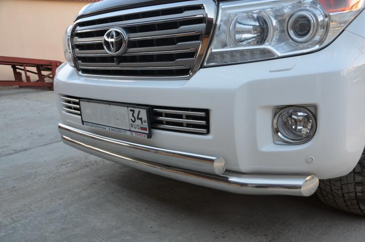 Защита переднего бампера на Toyota Land Cruiser 200 фото 1