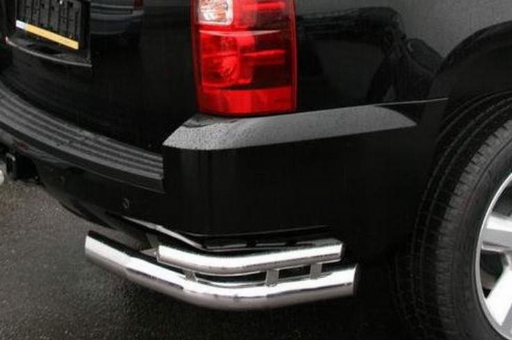 Защита заднего бампера на Chevrolet Tahoe фото 1