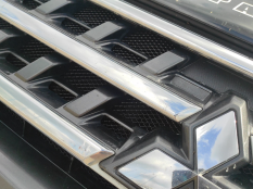 Защитные сетки радиатора на Mitsubishi Pajero 4 фото 4